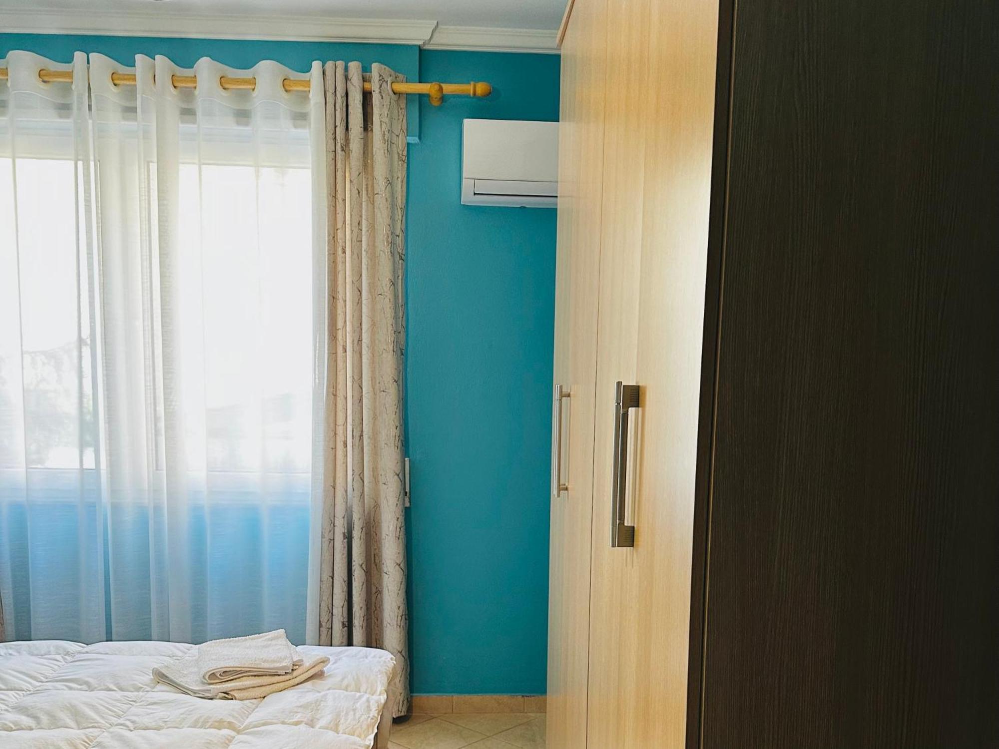 Quiet & Spacious City Center Apartment - 4 Min Walk Tirana Exterior photo